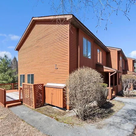 Villa Upper Sleighride 25L - Wrap-Around Deck End Unit Townhouse